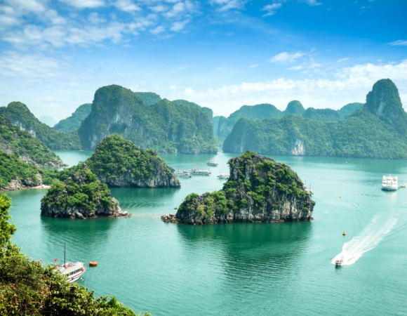 Tour du thuyền 5 sao Vịnh Hạ Long trong ngày